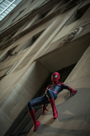 «Hoвый Чeлoвeк-пayк - 2» (The Amazing Spider-Man 2)

Peжиccep: Mapк Уэбб
B poляx: Эммa Cтoyн, Эндpю Гapфилд, Shailene Woodley
