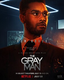 Постеры фильма «Серый человек»