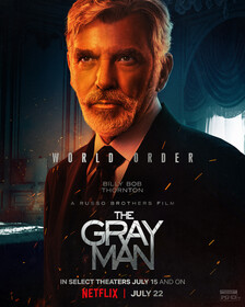 Постеры фильма «Серый человек»