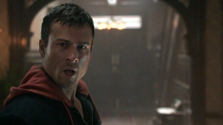 Новый «Бегущий человек» усиленно пытается взорвать Глена Пауэлла на съёмках (видео)