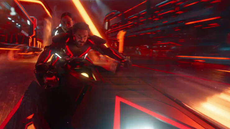 Программа Джаред Лето нарушает все правила, чтобы спасти пользователя в отрывке «Трона: Арес»