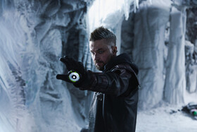 Промо-арт фильма «Весельчак У» Промо-арт фильма «Весельчак У»