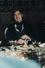 Промо-арт фильма «Война и мир»