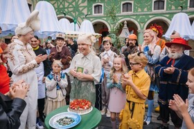 Промо-арт фильма «Зубастая няня»