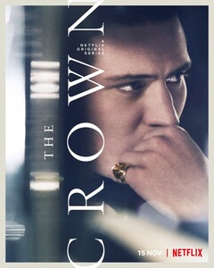Постеры сериала «Корона»