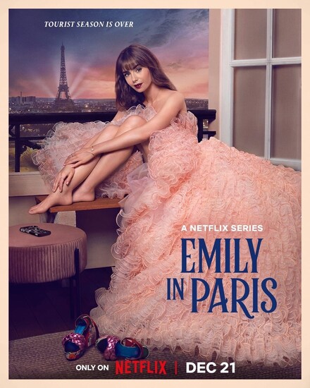 Постеры сериала «Эмили в Париже»