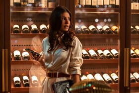 Кадры из сериала «Ночной администратор» Кадры из сериала «Ночной администратор»