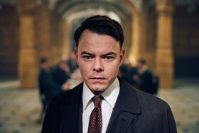 Промо-арт сериала «Острые козырьки»
